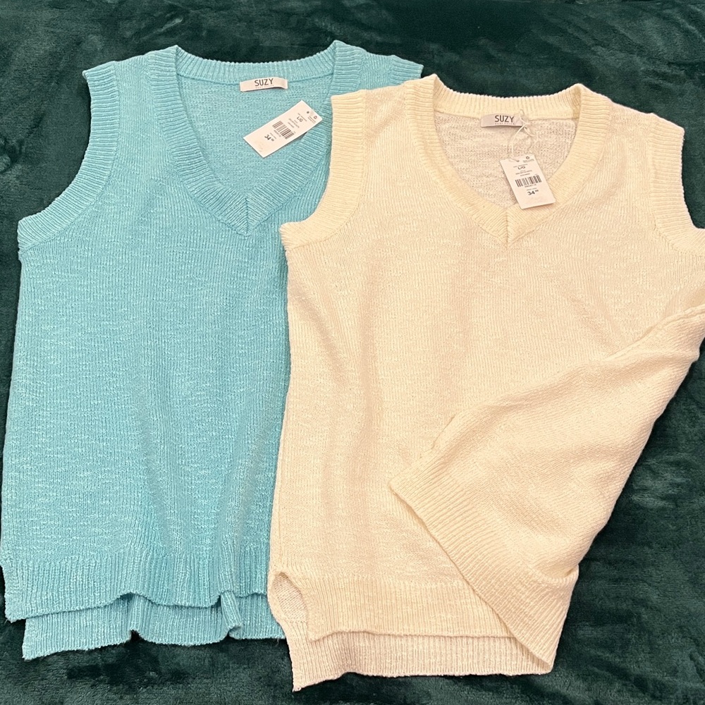 Blue and white Sleeveless Knit Tops